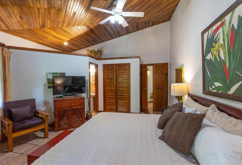 침실 3개 주택, Jungle Creek