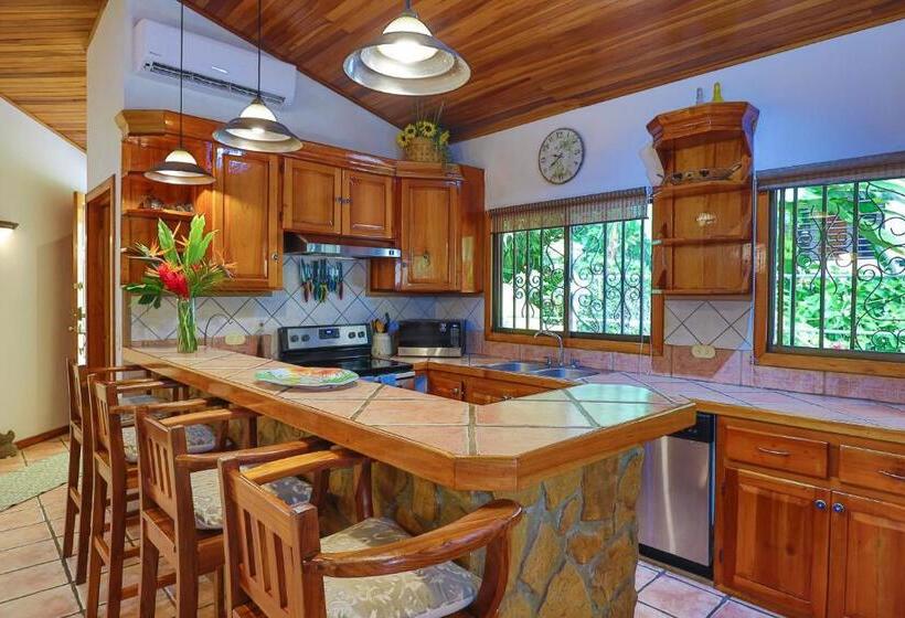 Дом 3 Спальни, Jungle Creek