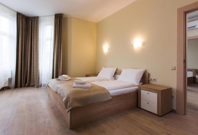 آپارتمان 2 خوابه با بالکن, Katrin Apartments