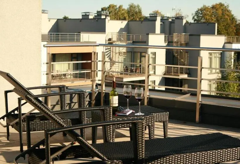 آپارتمان 2 خوابه با تراس, Katrin Apartments