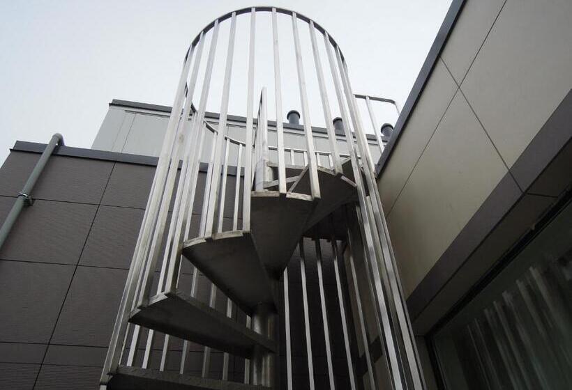 آپارتمان 2 خوابه با تراس, Katrin Apartments