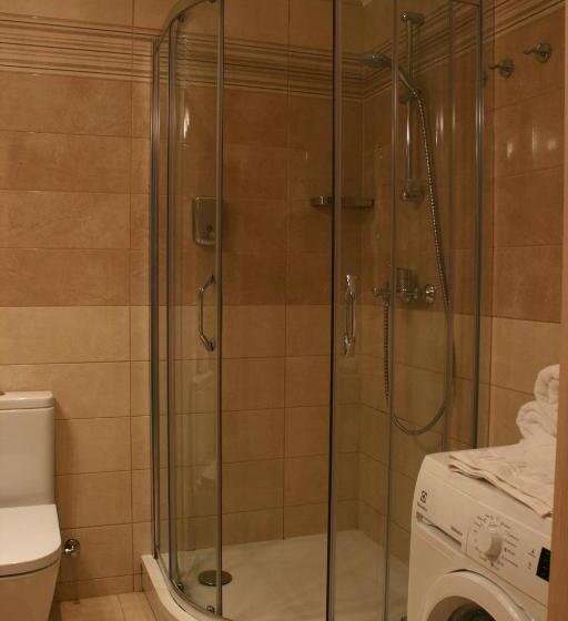 آپارتمان 3 خوابه, Katrin Apartments