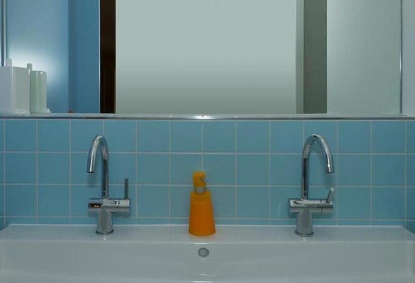 اتاق استاندارد با سرویس بهداشتی مشترک, Seminarhaus S1516