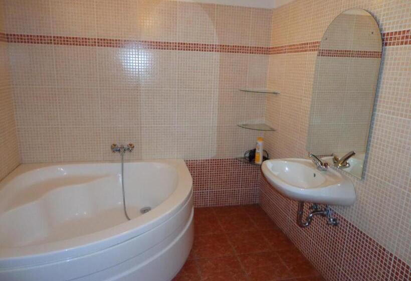 Дом 1 Спальня, Sóstó Gold Vendégház