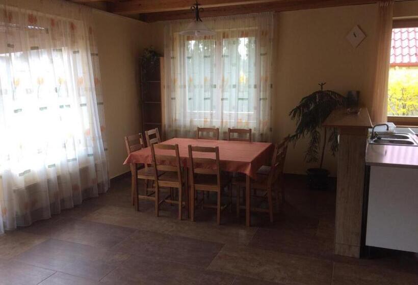 Дом 1 Спальня, Sóstó Gold Vendégház