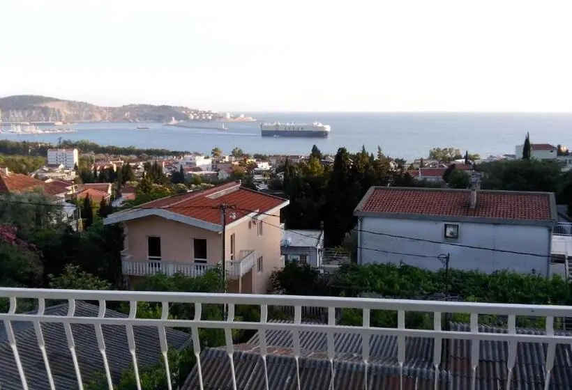 اتاق سه نفره سوپریور با چشم‌انداز دریا, Apartments Stevanovic