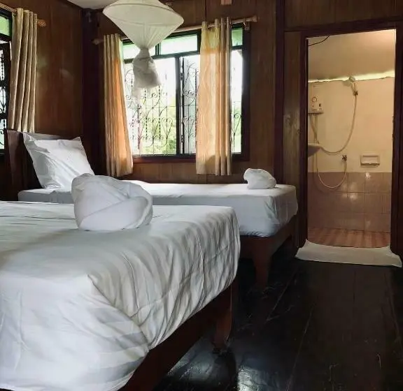 بانگلوی استاندارد, Dalom Guesthouse