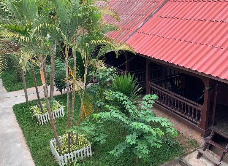 Бунгало Стандарт, Dalom Guesthouse