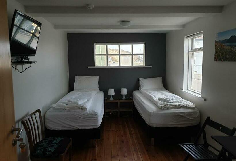 Economy Room Shared Bathroom, Grand Inn Bar And Bed