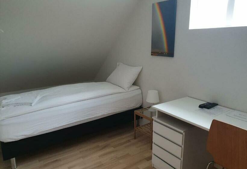 Economy Room Shared Bathroom, Grand Inn Bar And Bed