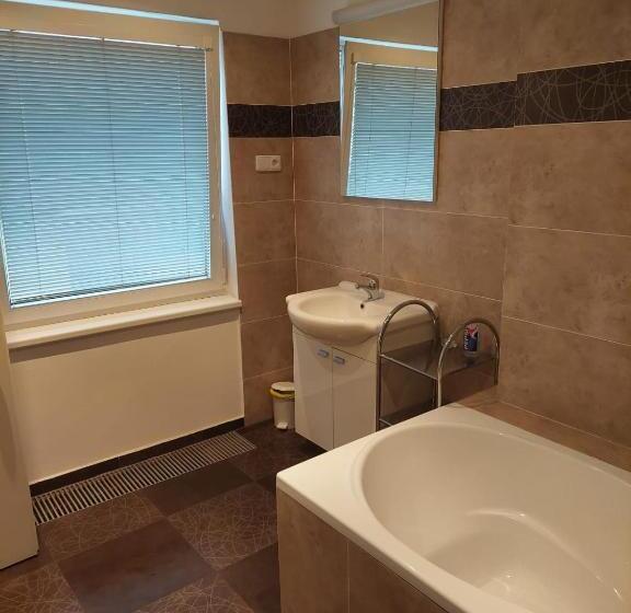 스탠다드 룸 공동 욕실, Guest House Na Kope Ku