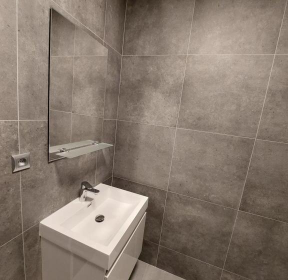 발코니가 있는 4인용 스탠다드 룸, Guest House Na Kope Ku