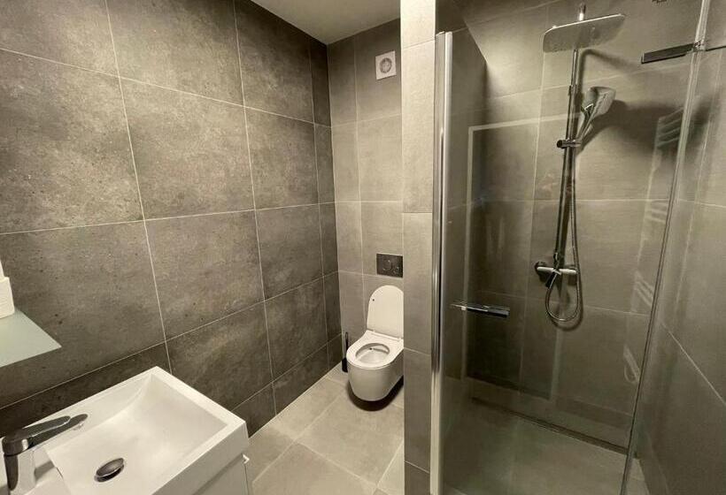 발코니가 있는 4인용 스탠다드 룸, Guest House Na Kope Ku