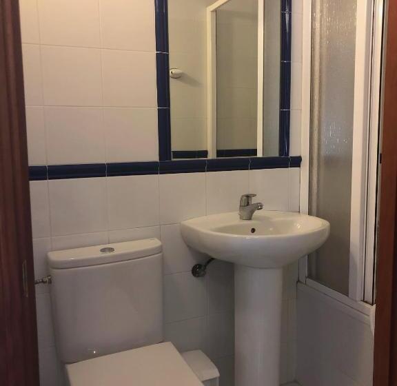 חדר סטנדרט לשלושה, Ochomin Hostel