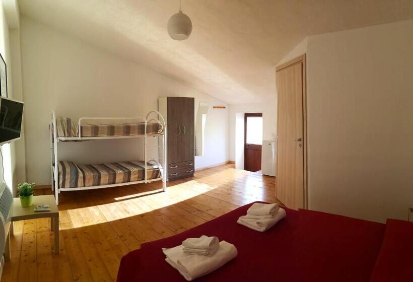 디럭스 룸, Fontana La Pietra