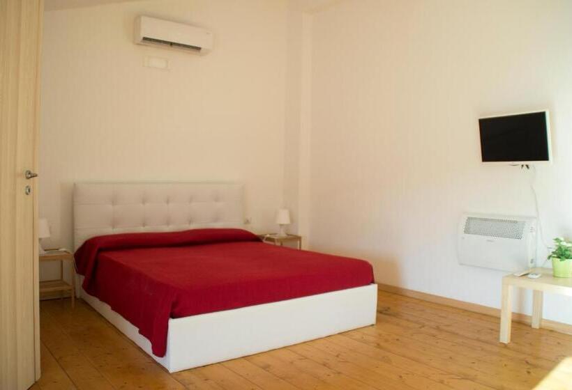 디럭스 룸, Fontana La Pietra