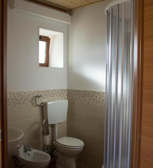 스탠다드 스튜디오, Fontana La Pietra