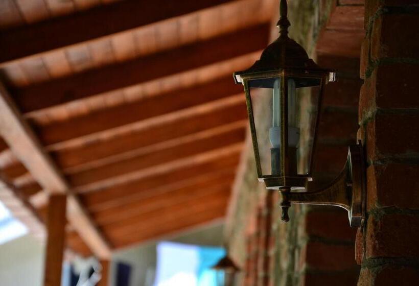 اتاق لوکس, Borjomi Cottages