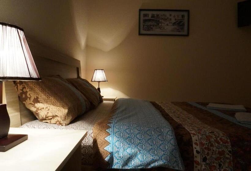 اتاق لوکس, Borjomi Cottages