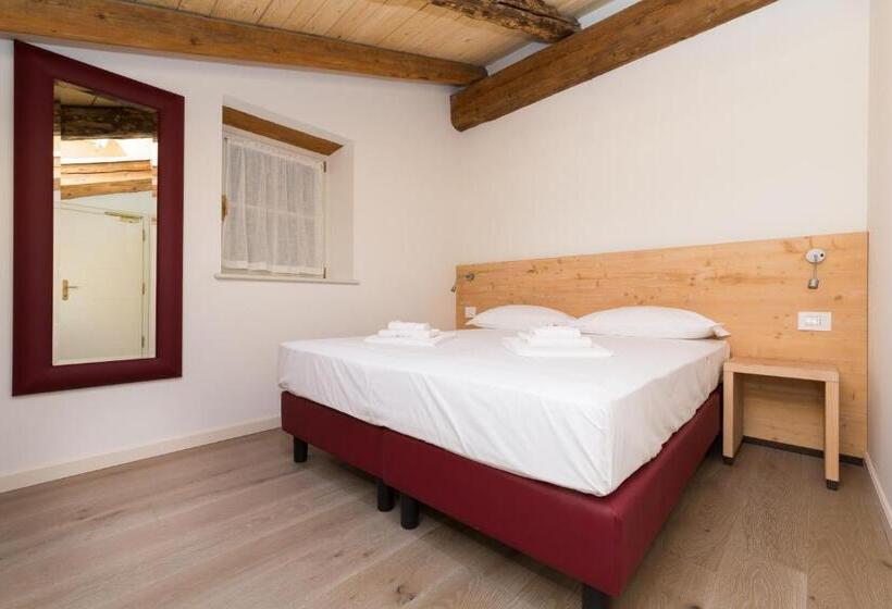 スタンダードトリプルルーム, Colle Ameno Room And Breakfast