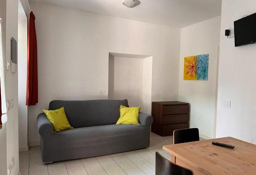 １階の１ベッドルームアパートメント, Colle Ameno Room And Breakfast