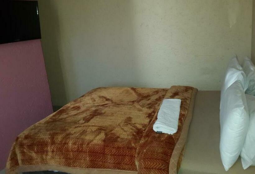 جناح إدارى, Monarchy Guest House