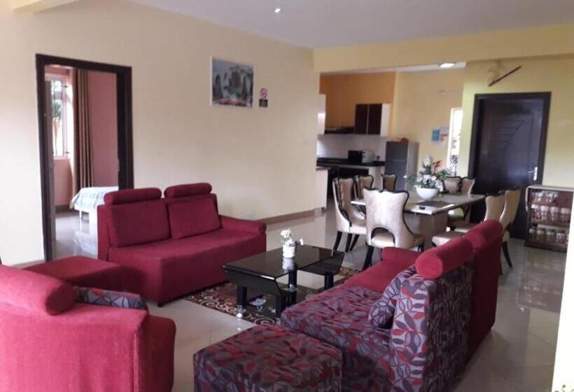 آپارتمان 1 خوابه با چشمانداز استخر, Niv Villa