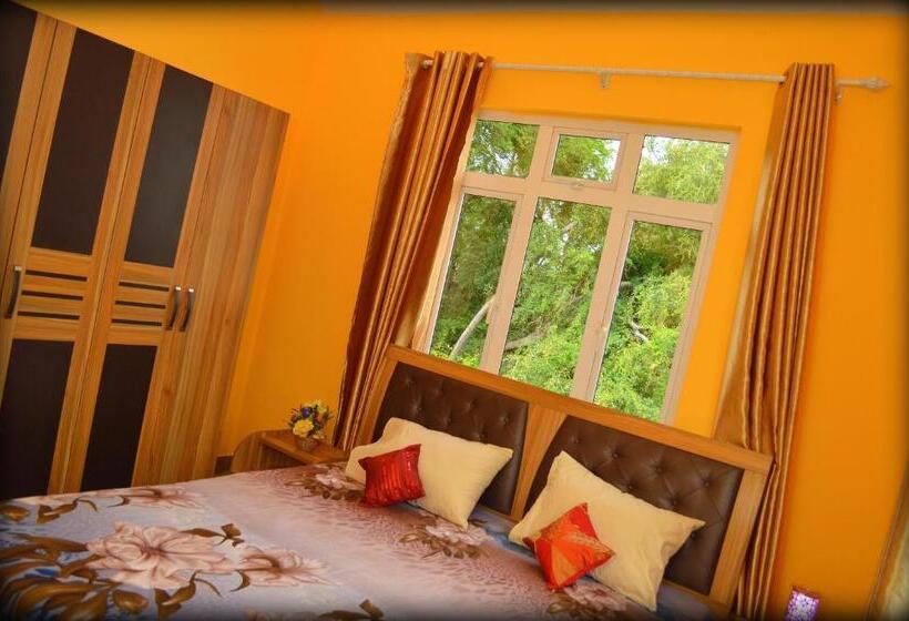 استودیو استاندارد با تراس, Niv Villa