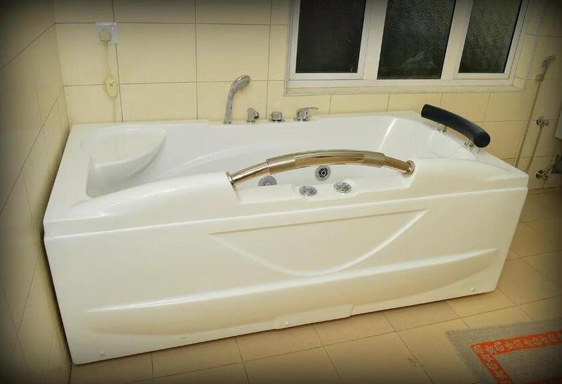 اتاق استاندارد با وان آب گرم, Niv Villa