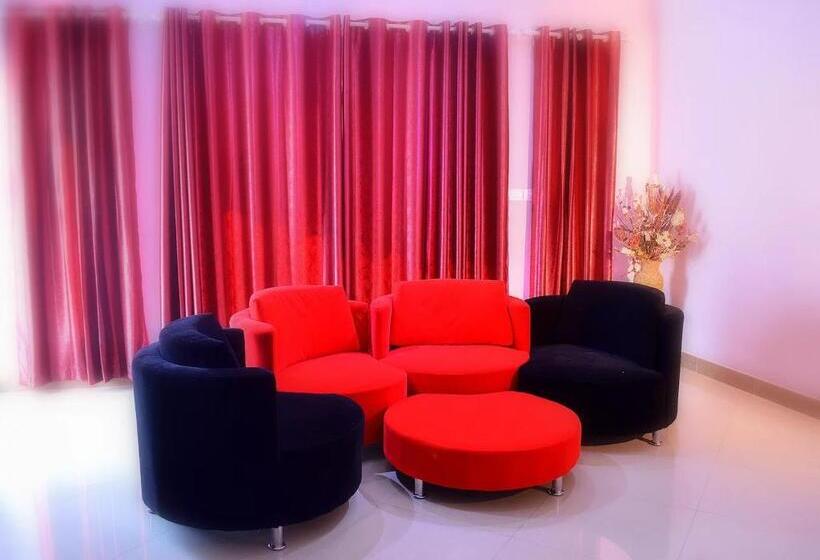 آپارتمان 1 خوابه با بالکن, Niv Villa