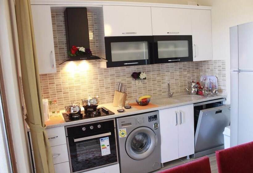 Апартаменты 2 Спальни Вид на Море, Yomra Residence