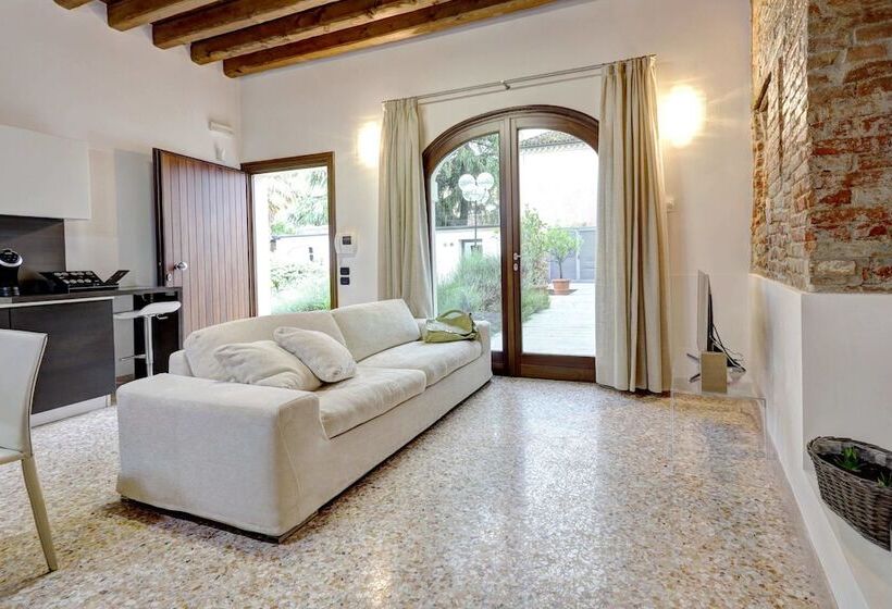 Апартаменты 2 Спальни, Residence Le Bugne