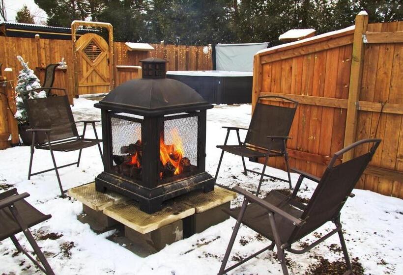 带特大床的高级间, Auberge Motel Drakkar