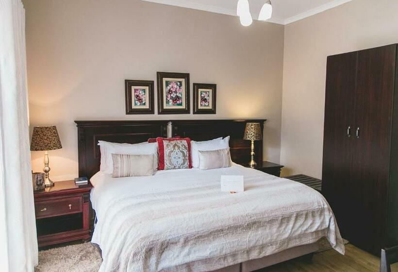 اتاق استاندارد, The Symphony Guest House