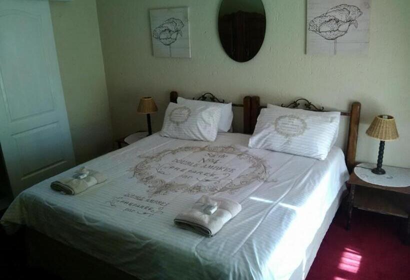 スタンダードルーム, Camelot Estate Lodging