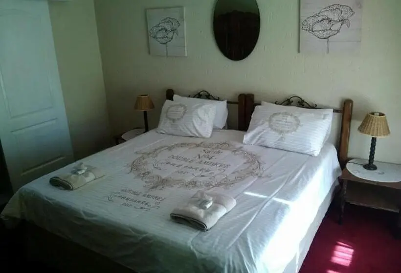 スタンダードルーム, Camelot Estate Lodging