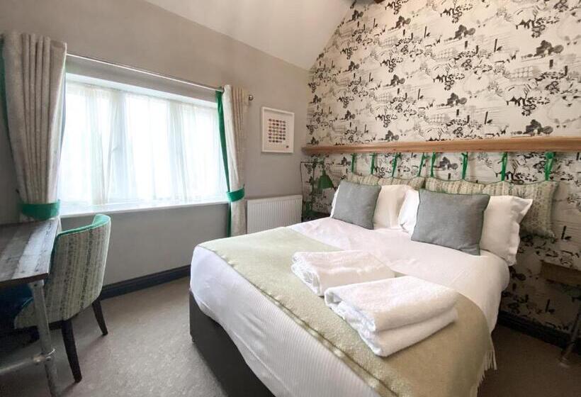 スタンダードルーム, Helen Browning's Royal Oak