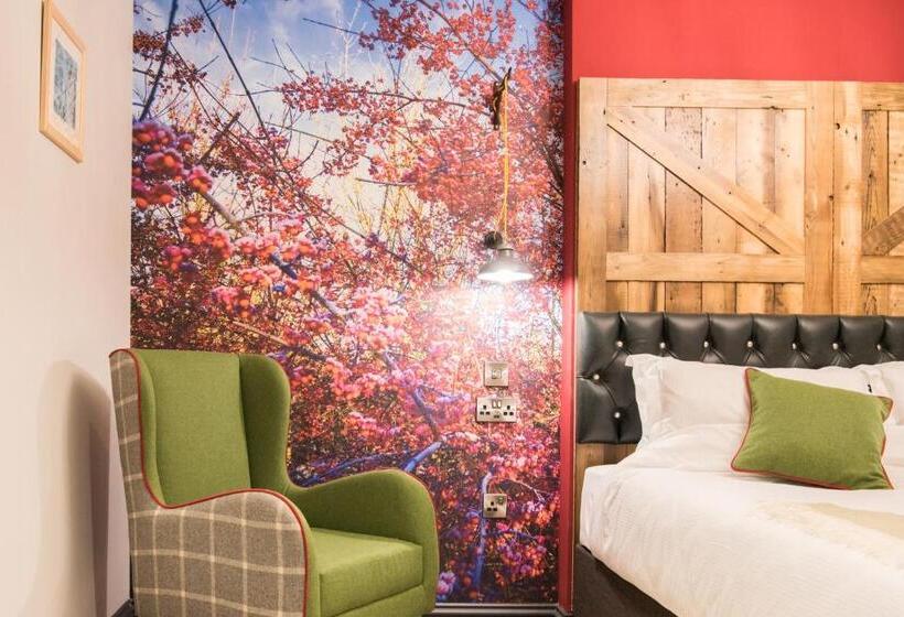 ファミリールーム, Helen Browning's Royal Oak