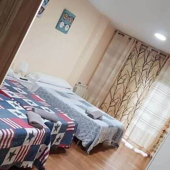 غرفة عائلية, Pensión 9 De Abril