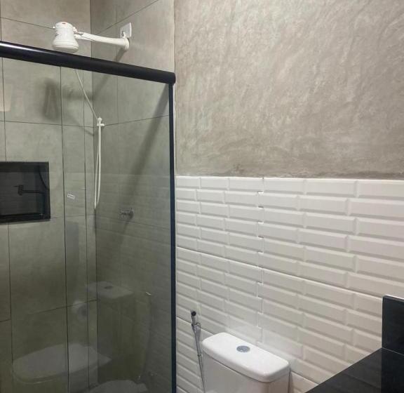 חדר לארבעה סטנדרטי עם מרפסת, Pousada Luar Do Prata