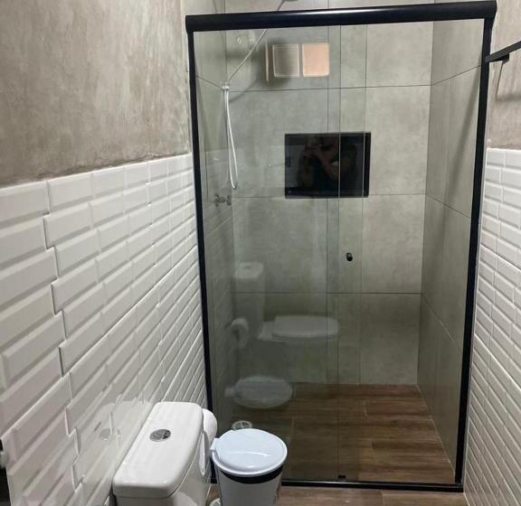 חדר לארבעה סטנדרטי עם מרפסת, Pousada Luar Do Prata