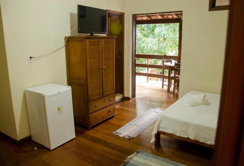 חדר לארבעה סטנדרטי עם מרפסת, Pousada Luar Do Prata