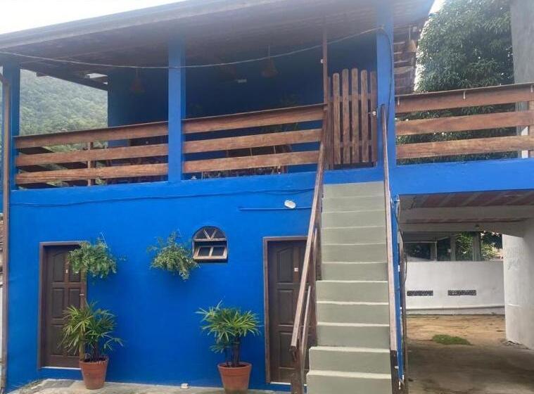 חדר סטנדרט לשלושה עם מרפסת, Pousada Luar Do Prata