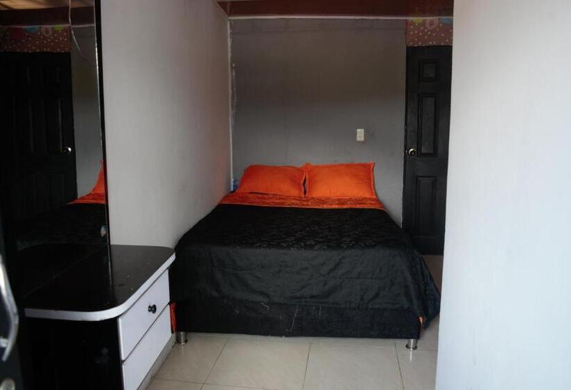 Номер Стандарт, Hostal Música Y Arte