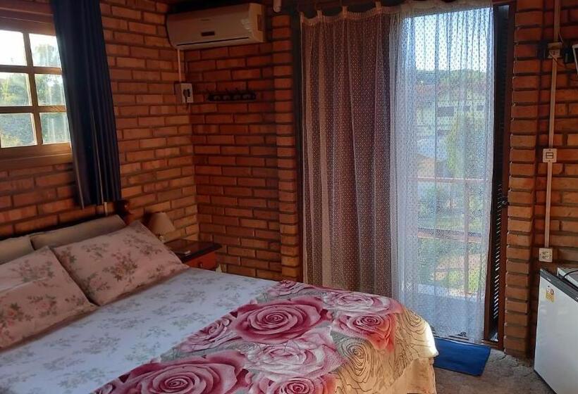 Номер Стандарт с Балконом, Pousada Refúgio Do Lago