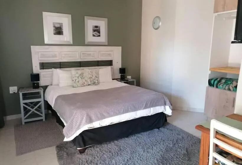 اتاق لوکس, Travel North Guesthouse