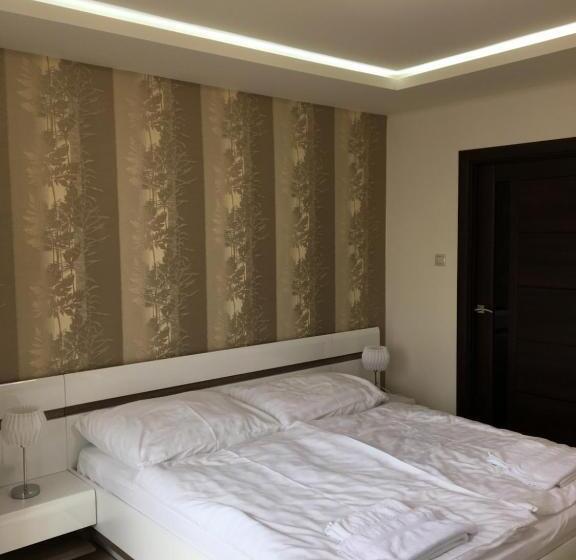 豪华工作室, Kristály Apartmanok