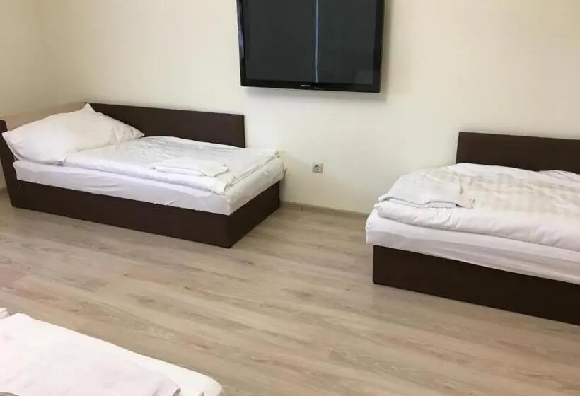 スタンダード4人部屋, Kristály Apartmanok