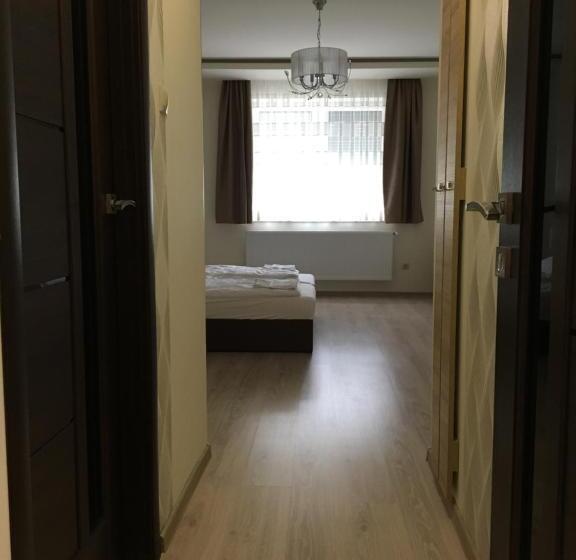 Четырехместный Номер Стандарт, Kristály Apartmanok