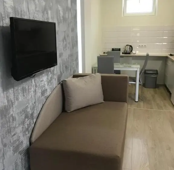 デラックストリプルルーム, Kristály Apartmanok